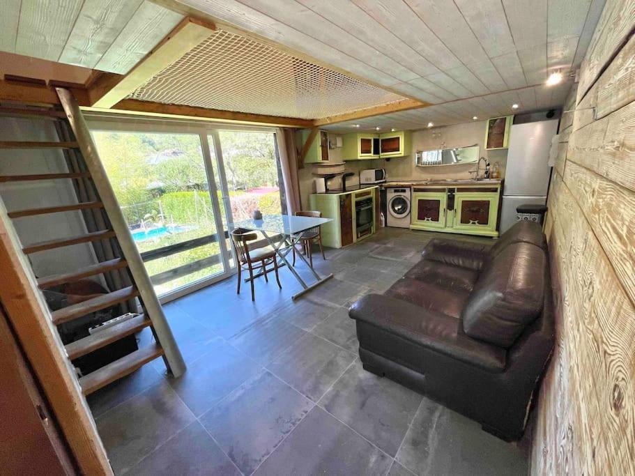 La Tiny House De Chaparon Lägenhet Lathuile Exteriör bild